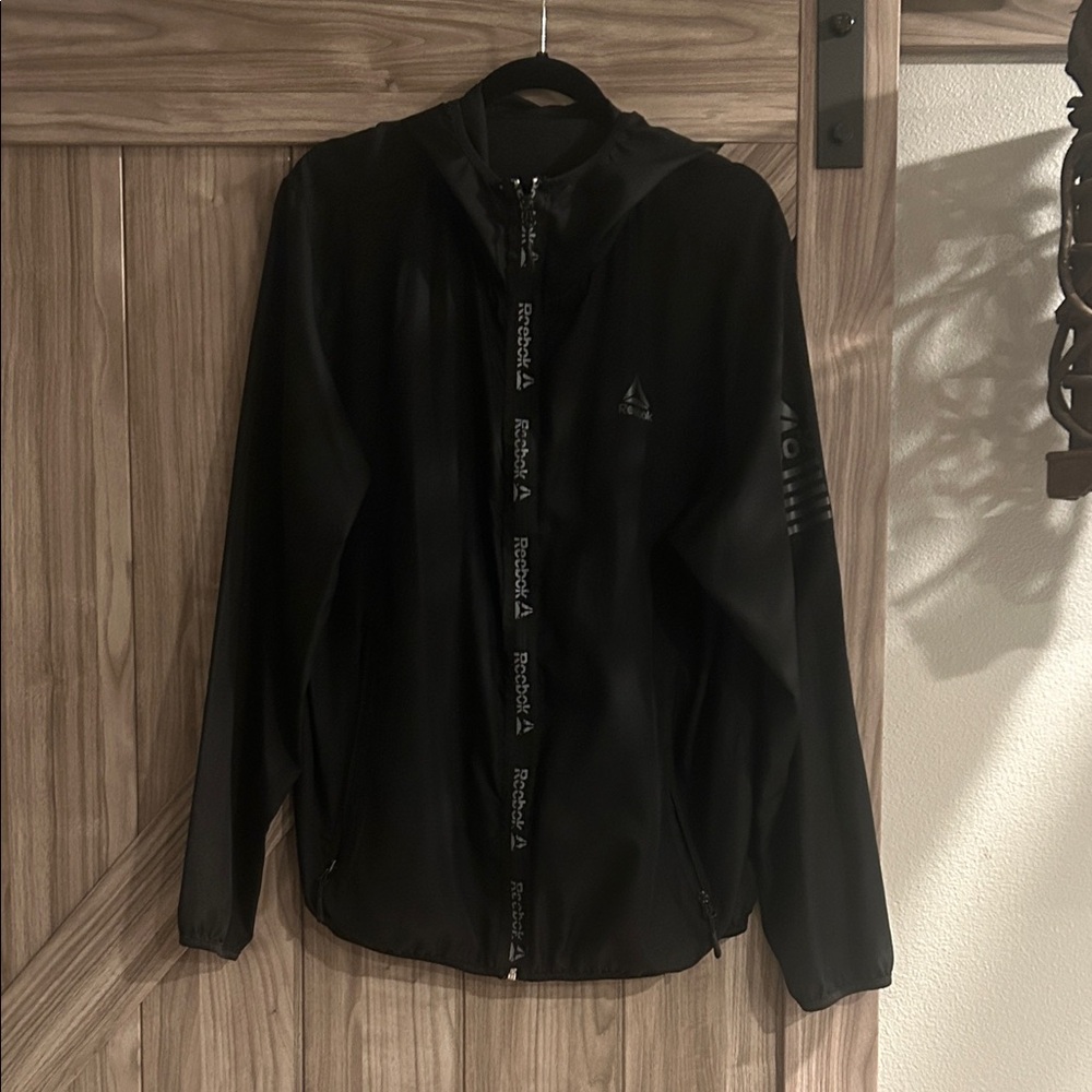 Reebok Men's Black Hooded Windbreaker Size‎ Large
